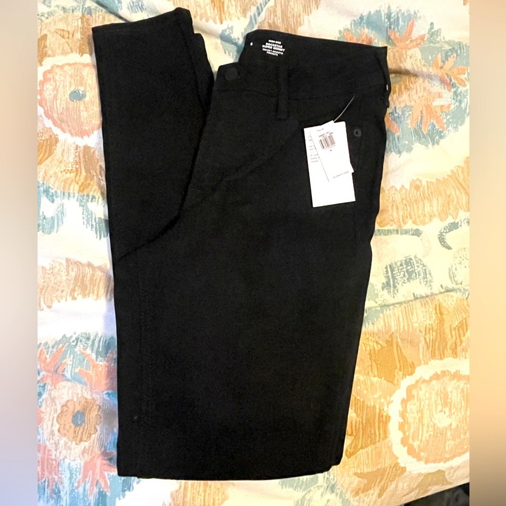 NWT Black high waisted skinny jeans